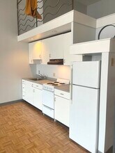 21 Saint Lukes Rd in Boston, MA - Foto de edificio - Building Photo