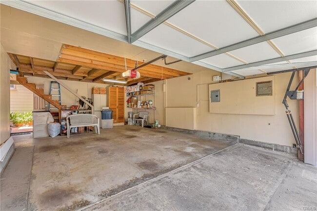 16887 S Pacific Ave. in Huntington Beach, CA - Building Photo - Building Photo