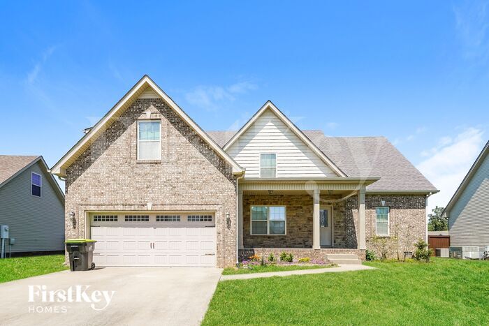 312 Abeline Dr in Clarksville, TN - Building Photo
