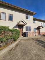 1609003 in Grants Pass, OR - Building Photo