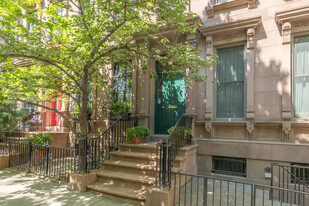 513 E 84th St in New York, NY - Building Photo - Building Photo