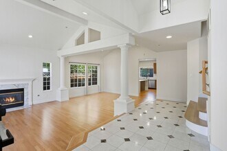 1572 Grackle Way in Sunnyvale, CA - Building Photo - Building Photo