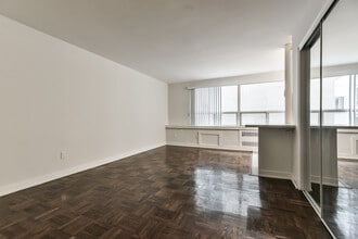 103 Avenue Rd in Toronto, ON - Building Photo - Building Photo