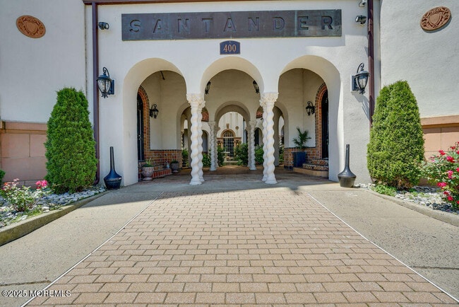 property at 400 Deal Lake Dr