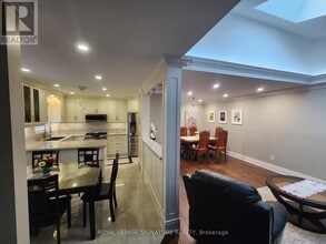 4281 Woodington Dr in Mississauga, ON - Building Photo - Building Photo