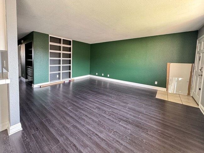property at 1025 Estes St