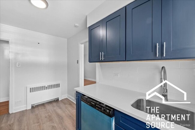 2717 W Berwyn Ave in Chicago, IL - Building Photo - Building Photo