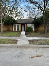 718 Maple Glen Dr in Garland, TX - Building Photo - Building Photo