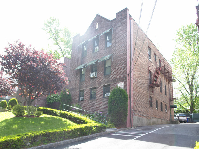 204-206 Battle Ave in White Plains, NY - Building Photo - Building Photo