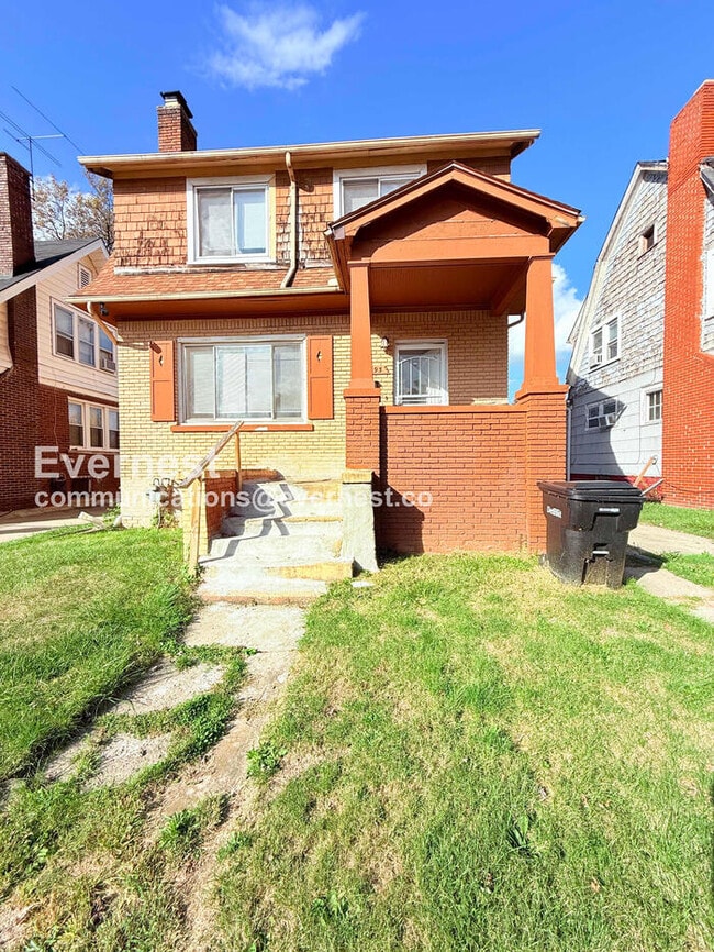 property at 14393 Strathmoor St