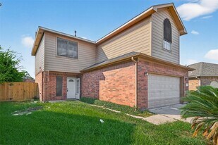 15223 Tayport Ln, Unit 10 in Channelview, TX - Building Photo