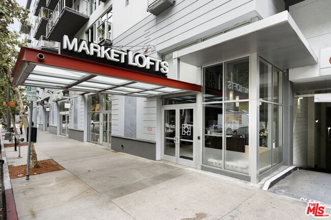 property at 645 W 9th St