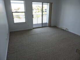 282 Cypress Point Dr, Unit 282