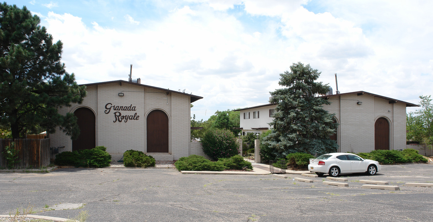 1121 Chelwood Park Blvd NE in Albuquerque, NM - Building Photo