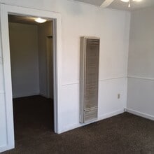 208 W 9th St in Portales, NM - Building Photo - Building Photo