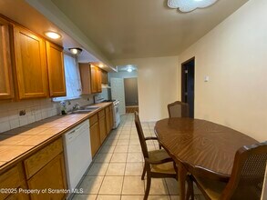 416 E Elm St in Scranton, PA - Building Photo - Building Photo