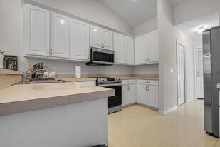 3528 Leighton Hall Ct in Tallahassee, FL - Building Photo