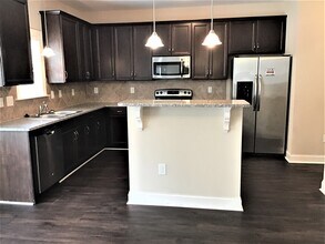 617 Monterey Pine Dr in Fuquay Varina, NC - Building Photo - Building Photo