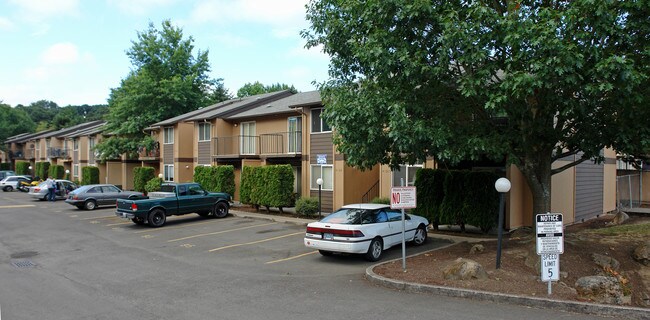 Briarwood Apartments in Salem, OR - Foto de edificio - Building Photo