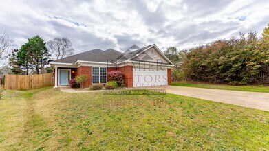 5506 River Rock Ct in Columbus, GA - Building Photo - Building Photo