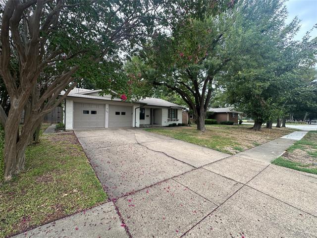 102 Brookwood Dr