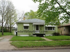 416 Boston Ave in Waterloo, IA - Building Photo