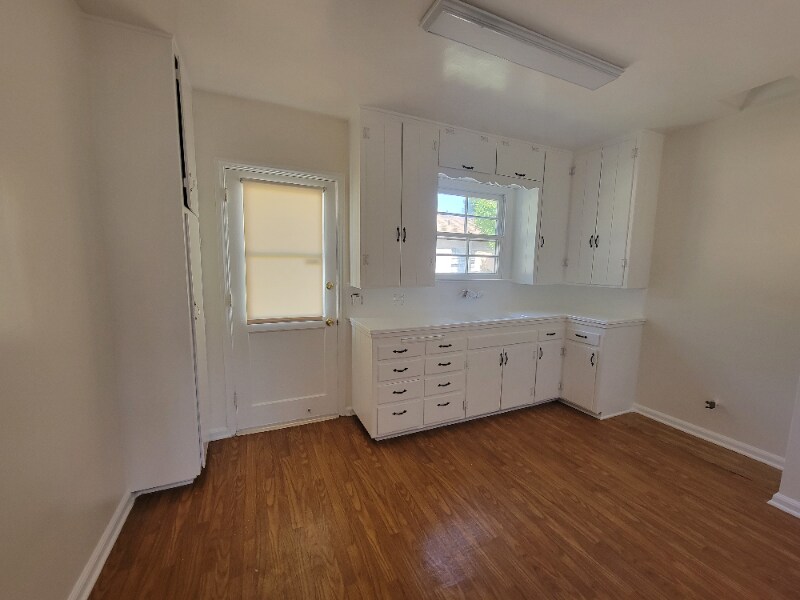 13634 Leadwell St in Los Angeles, CA - Building Photo