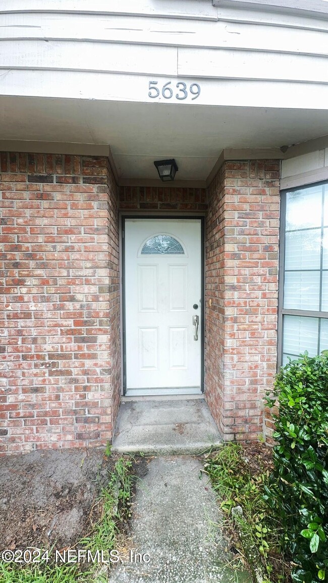 5639 Bennington Dr in Jacksonville, FL - Building Photo - Building Photo