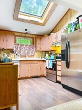 489 N Roast Meat Hill Rd in Killingworth, CT - Building Photo - Building Photo