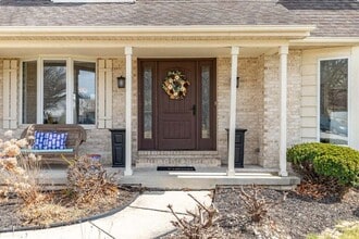 9885 Belmont Ct in Saint John, IN - Building Photo - Building Photo