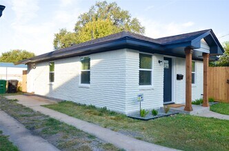 3011 Columbia St in Houston, TX - Building Photo - Building Photo