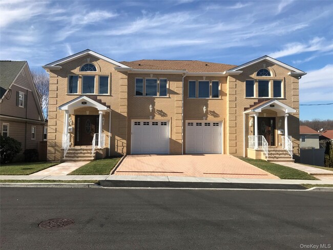 property at 97 Gainsborg Ave E