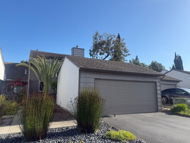 property at 982 Marquette Ln