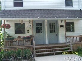 15 1/2 North St in Warwick, NY - Building Photo
