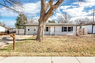 926 Powell Rd in Mesquite, TX - Building Photo