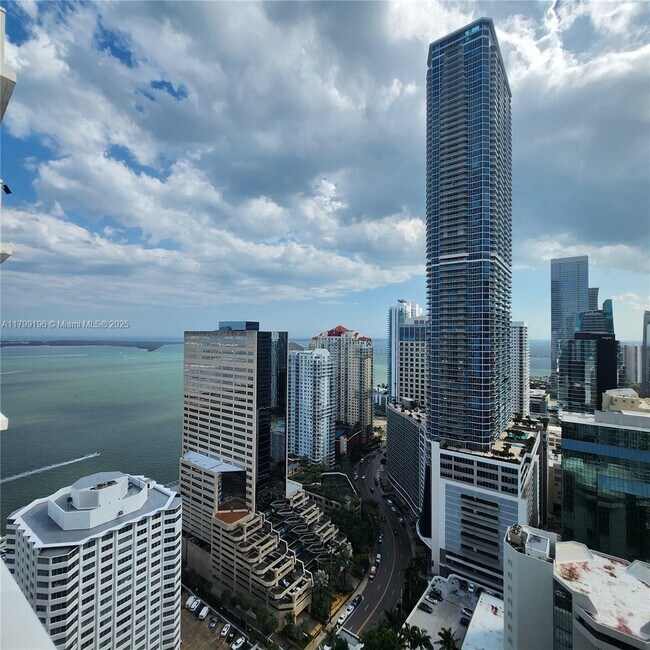 property at 950 Brickell Bay Dr