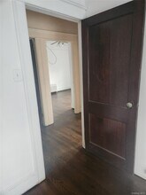 547 Violet Ave in Hyde Park, NY - Building Photo - Building Photo