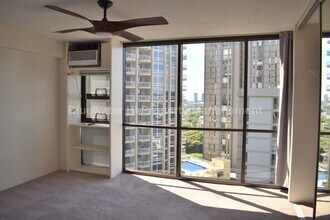 2101 Nuuanu Ave in Honolulu, HI - Building Photo - Building Photo