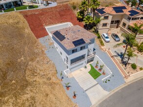 29847 Smugglers Point Dr in Canyon Lake, CA - Building Photo - Building Photo