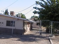 1300 Quincy St in Bakersfield, CA - Foto de edificio - Building Photo