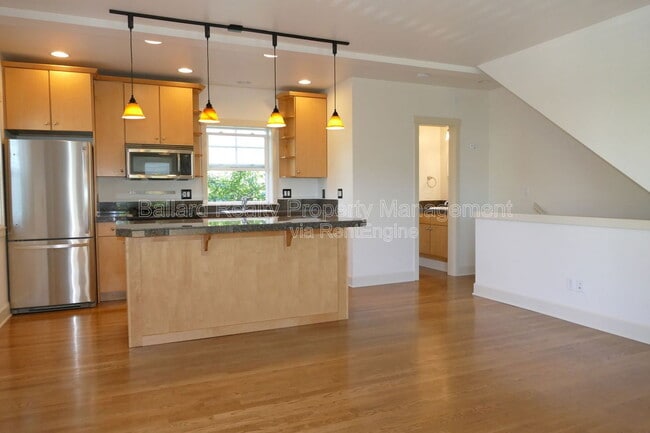 5612 28th Ave NW in Seattle, WA - Building Photo - Building Photo