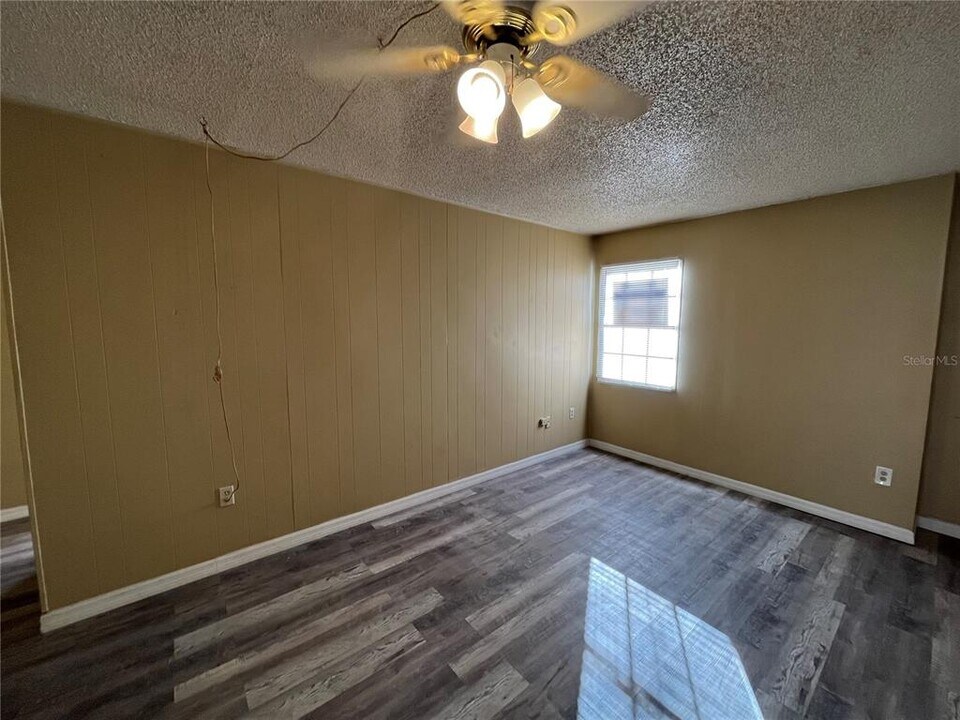 2787 L B McLeod Rd in Orlando, FL - Building Photo