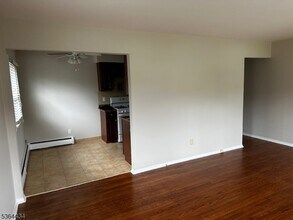 20 Spring Ave in Oakland, NJ - Building Photo - Building Photo