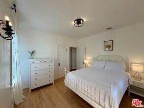 1123 15th St in Santa Monica, CA - Building Photo - Building Photo