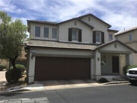 8277 W Wildwood Glen Dr in Las Vegas, NV - Building Photo