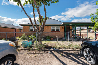 1327 Evergreen St in Amarillo, TX - Building Photo - Building Photo