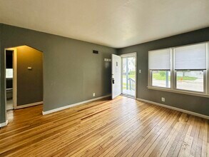 20608 Avalon St in St. Clair Shores, MI - Foto de edificio - Building Photo