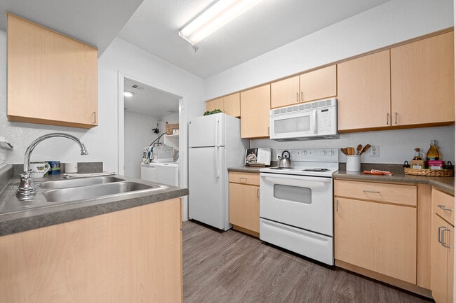 Monterra in Phoenix, AZ - Building Photo - Building Photo