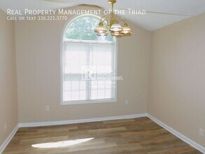 1301 Nealtown Rd in Greensboro, NC - Building Photo - Building Photo