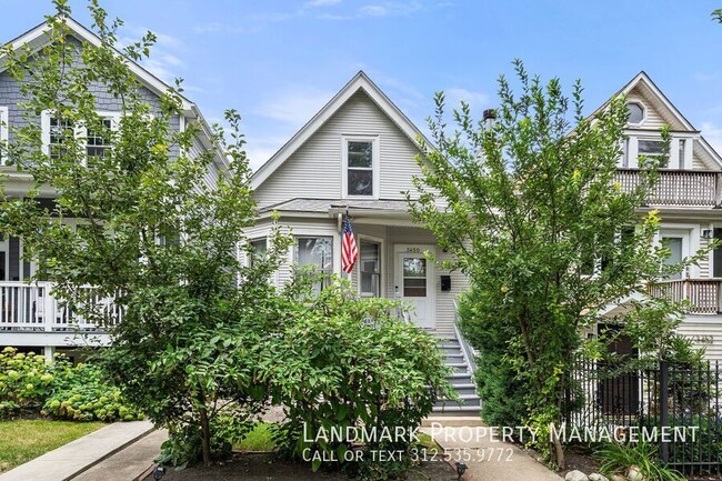 property at 3450 N Hamlin Ave